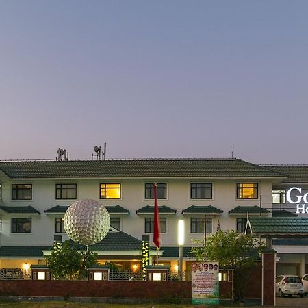 Golf View Hotels & Suites Nedumbassery Buitenkant foto