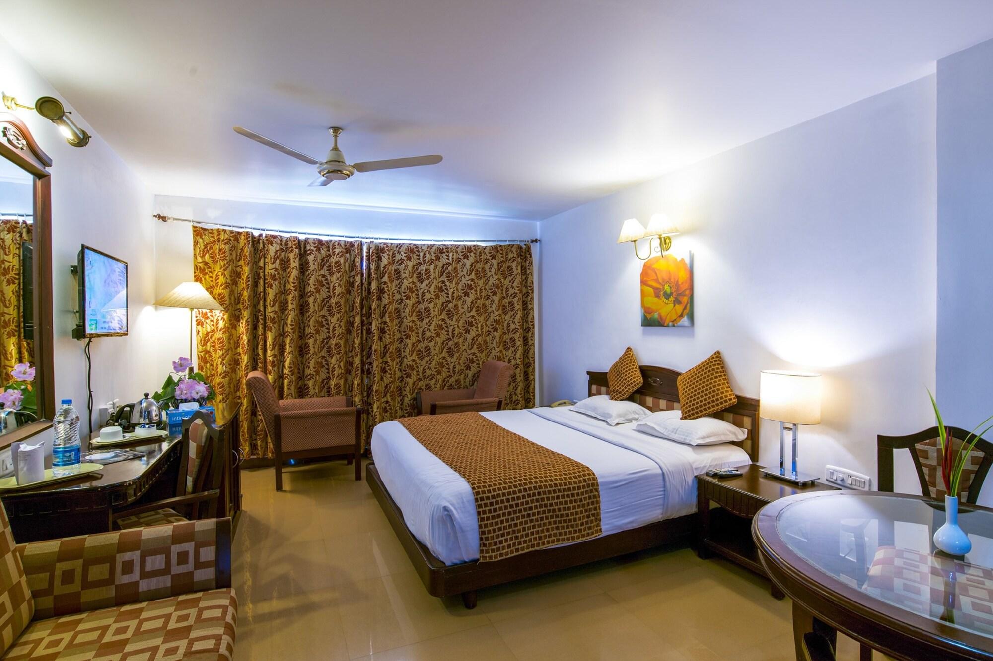 Golf View Hotels & Suites Nedumbassery Buitenkant foto