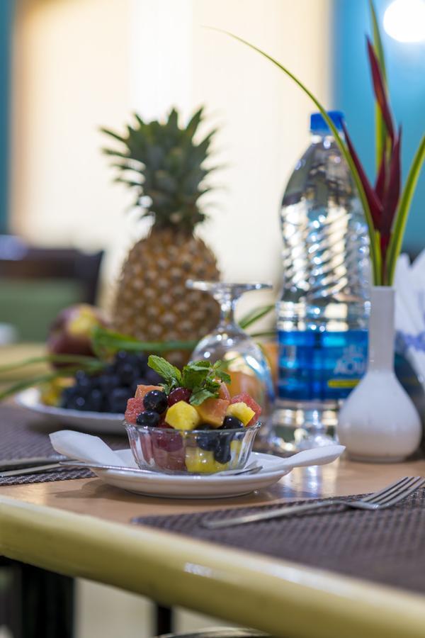 Golf View Hotels & Suites Nedumbassery Buitenkant foto